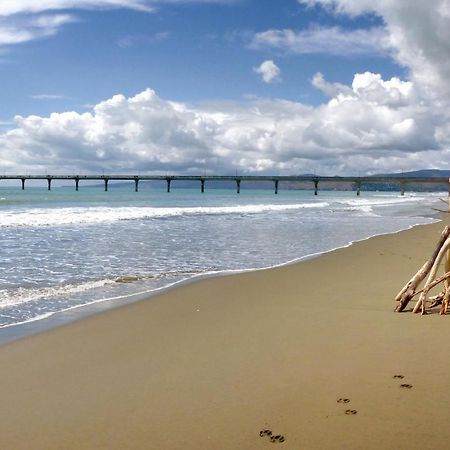 Beachside Bliss: 1 Bed 1 Bath Christchurch Esterno foto