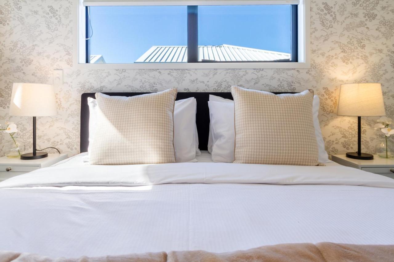 Beachside Bliss: 1 Bed 1 Bath Christchurch Esterno foto