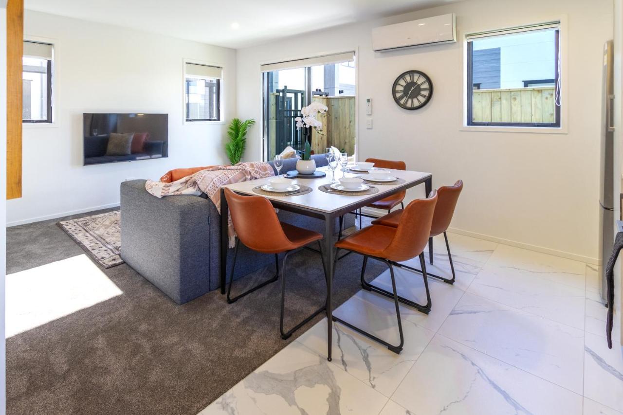 Beachside Bliss: 1 Bed 1 Bath Christchurch Esterno foto