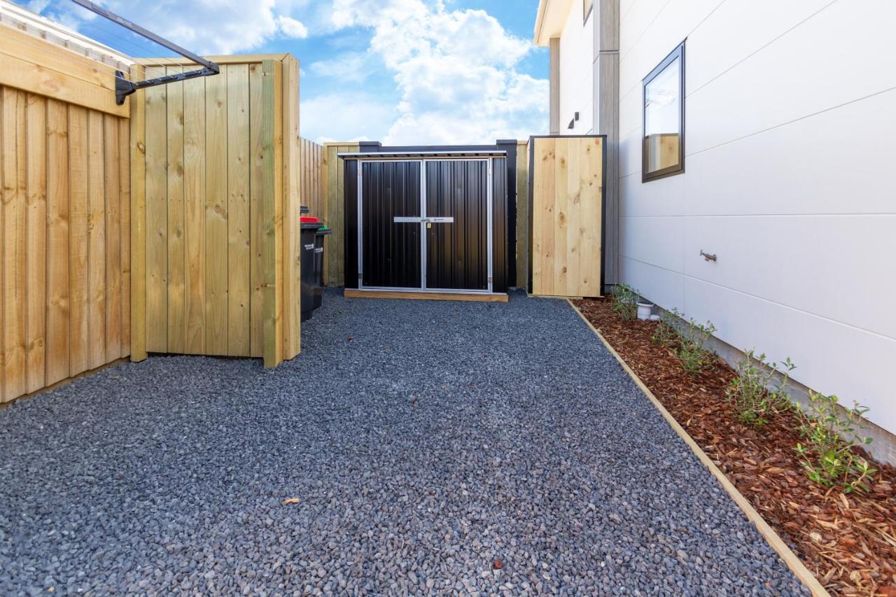 Beachside Bliss: 1 Bed 1 Bath Christchurch Esterno foto