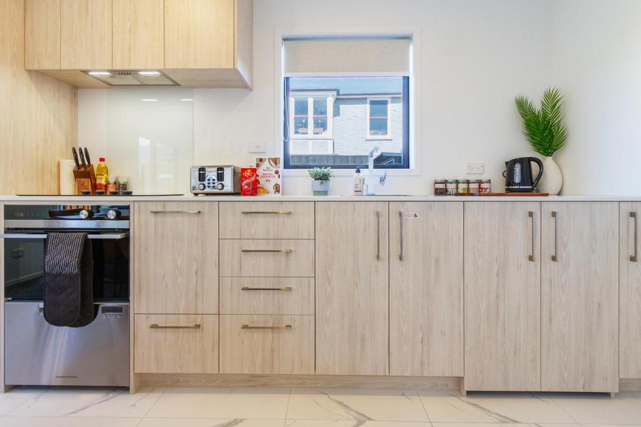 Beachside Bliss: 1 Bed 1 Bath Christchurch Esterno foto