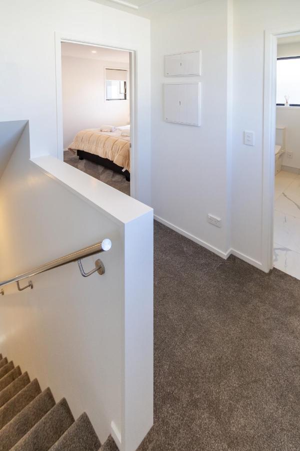 Beachside Bliss: 1 Bed 1 Bath Christchurch Esterno foto